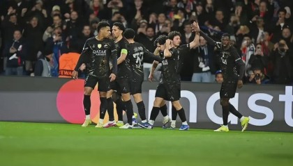 天博-欧冠疯狂夜！完爆世界第一联赛！英超众强崩盘输球，1人追平梅西